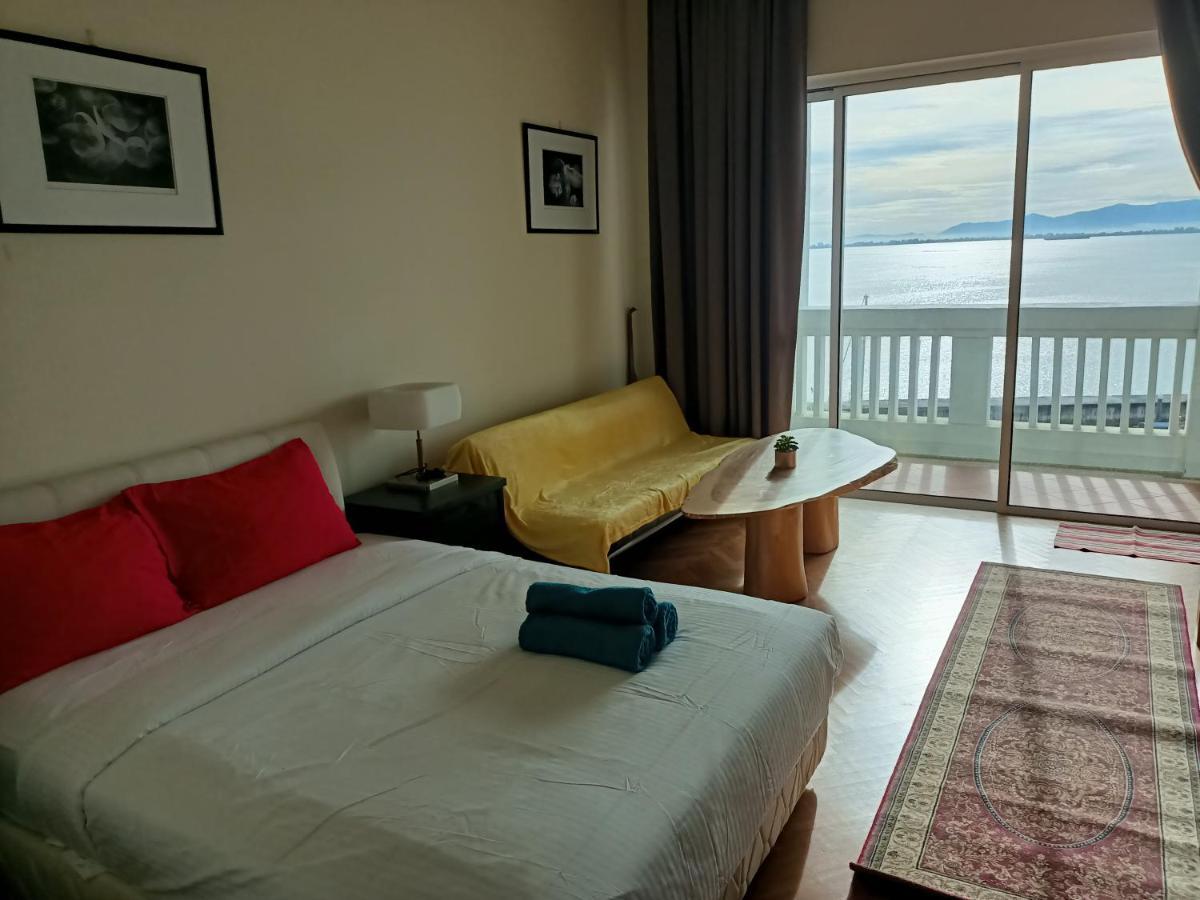 Straits Quay Marina Suites Penang By Aurorahomes Bagan Jermal Dış mekan fotoğraf